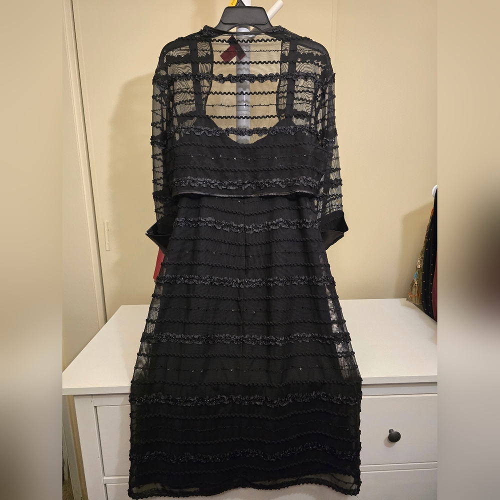 JS Collections Black 2-Piece Dress & Jacket Set Size 16W NWT - Picture 3 of 7